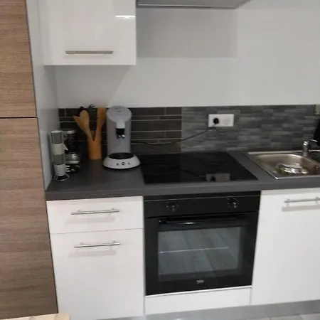 Studio Apartment *